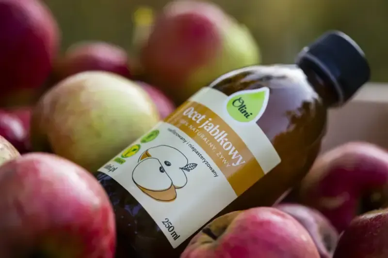 Ocet jabłkowy w codziennej diecie – korzyści i zagrożenia